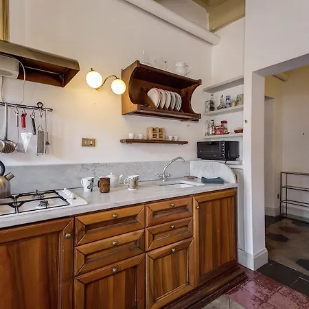Daire Ground Floor Trastevere Roma