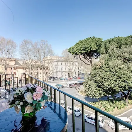 Daire Ground Floor Trastevere Roma